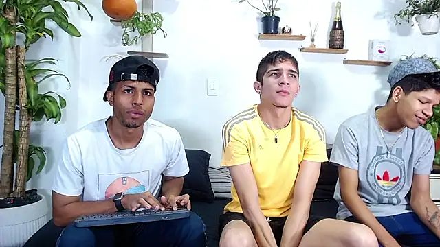 Interracial Snow Bunny online show from 02/17/26, 03:09