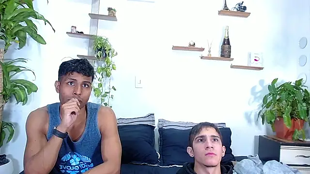 Interracial Snow Bunny online show from 02/16/26, 09:13