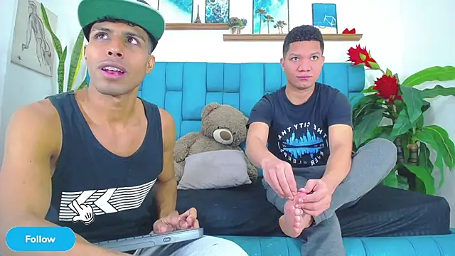Interracial Snow Bunny online show from 05/14/26, 09:12