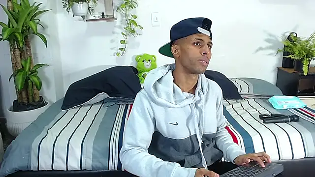 Interracial Snow Bunny online show from 01/16/26, 10:14