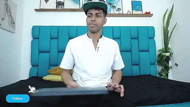 Interracial Snow Bunny online show from 04/11/26, 09:18