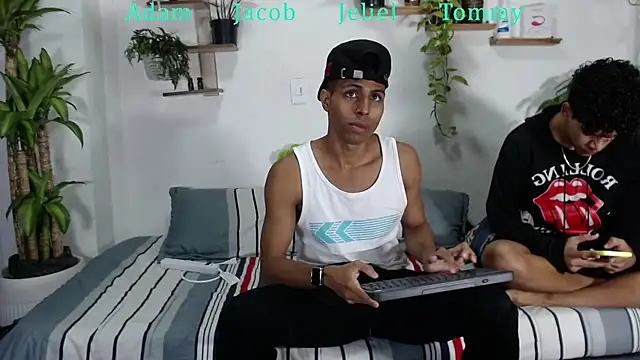 Interracial Snow Bunny online show from 01/13/26, 05:06