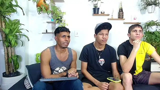 Interracial Snow Bunny online show from 02/20/26, 09:17