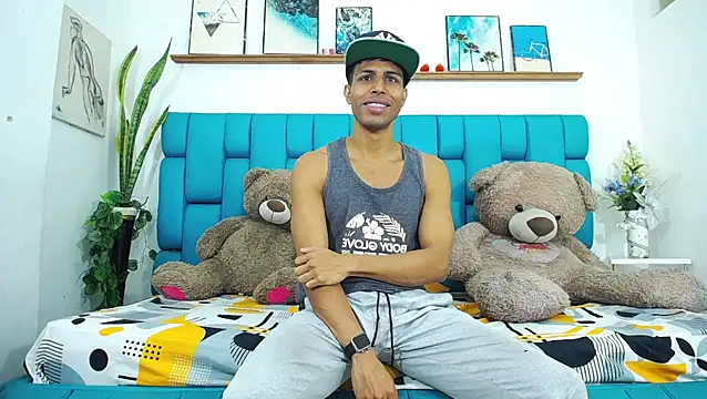 Interracial Snow Bunny online show from 03/10/26, 01:26