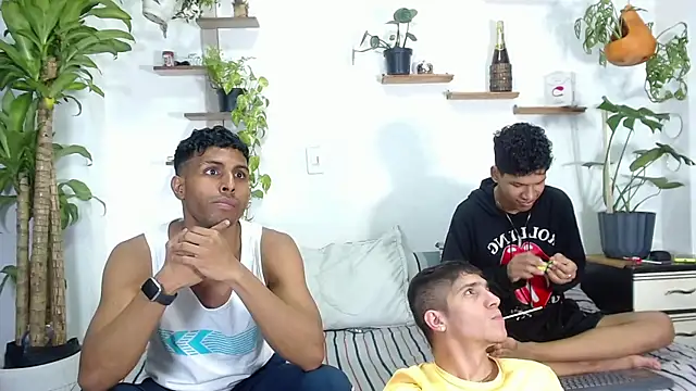 Interracial Snow Bunny online show from 02/09/26, 11:36