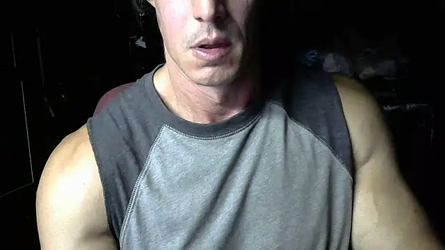 Snapshot of koolchillfun696969 chatting on 05/16/26, 05:39 koolchillfun696969 online show from 05/16/26, 05:39