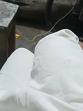 Snapshot of Fuckboyhassan chatting on 01/08/26, 06:03 Fuckboyhassan online show from 01/08/26, 06:03