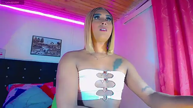 AlondraGill 11 online show from 04/18/26, 05:21