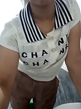 Snapshot of congchua977 chatting on 04/13/26, 06:28 congchua977 online show from 04/13/26, 06:28