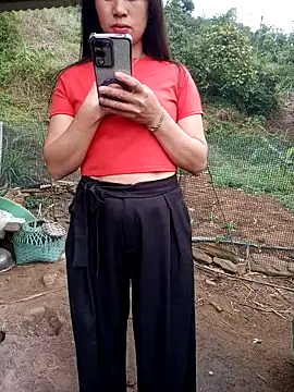 Snapshot of congchua977 chatting on 03/13/26, 01:10 congchua977 online show from 03/13/26, 01:10