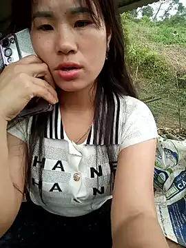 Snapshot of congchua977 chatting on 03/26/26, 04:22 congchua977 online show from 03/26/26, 04:22