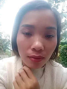 yeutinh00 online show from 12/23/25, 05:51