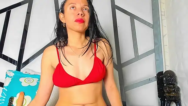 Lunahot68 online show from 04/08/26, 02:57