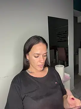 donatella07 online show from 04/19/26, 01:50