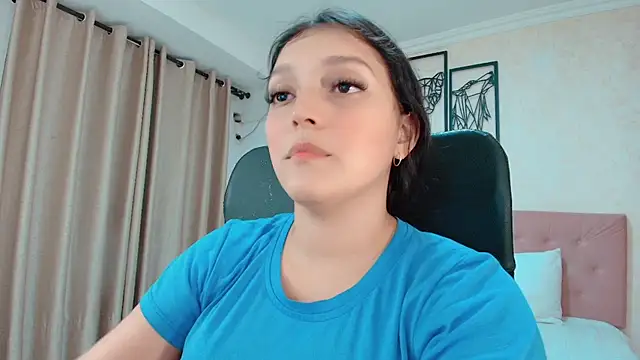 Snapshot of littlemolly_walcott chatting on 07/07/26, 11:41 littlemolly walcott online show from 07/07/26, 11:41