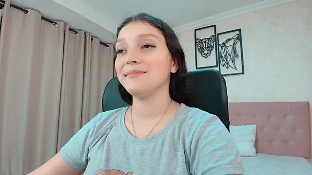 littlemolly walcott online show from 05/06/26, 01:09