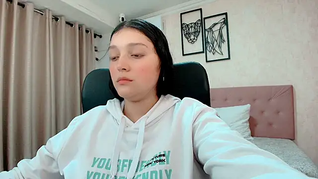 littlemolly walcott online show from 03/10/26, 02:04