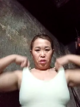 Snapshot of dakota-kis chatting on 04/06/26, 11:17 dakota-kis online show from 04/06/26, 11:17