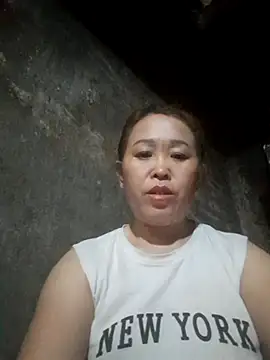 Snapshot of dakota-kis chatting on 04/13/26, 11:31 dakota-kis online show from 04/13/26, 11:31