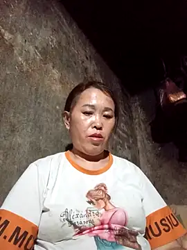 Snapshot of dakota-kis chatting on 04/05/26, 12:12 dakota-kis online show from 04/05/26, 12:12