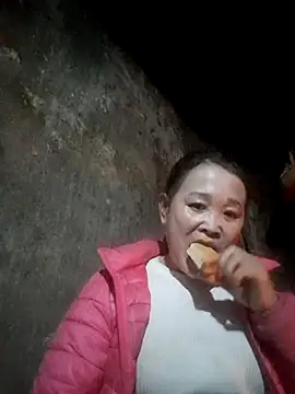 dakota-kis online show from 02/23/26, 12:23