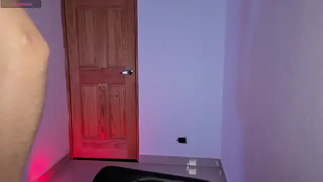 VelourNyx online show from 04/04/26, 04:30