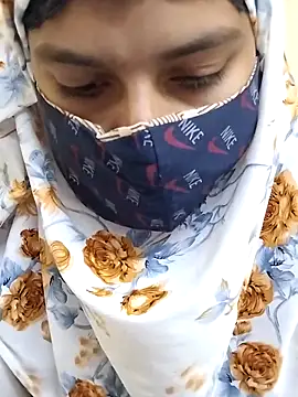 rukhsar  online show from 02/17/26, 05:49