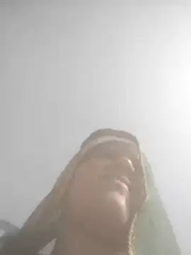 Snapshot of hornycouple20000 chatting on 02/12/26, 05:51 hornycouple20000 online show from 02/12/26, 05:51