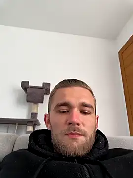 Benjamiinlt online show from 04/13/26, 09:57