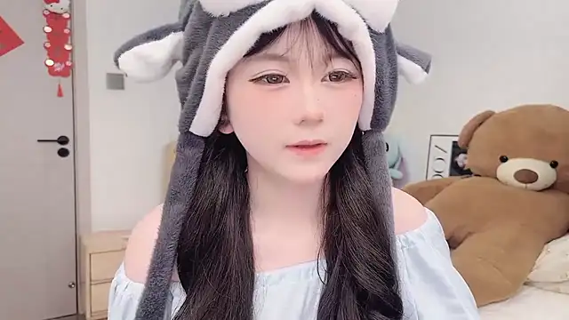 Snapshot of lnua-lnua chatting on 02/27/26, 01:39 lnua-lnua online show from 02/27/26, 01:39