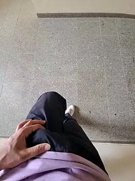 jerryrooh69 online show from 04/17/26, 07:55