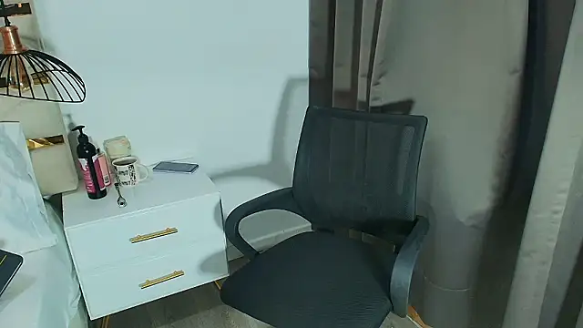 Noelle Minx online show from 03/11/26, 06:46