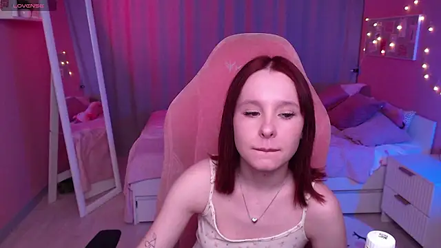 Haya Harareet online show from 03/16/26, 07:34