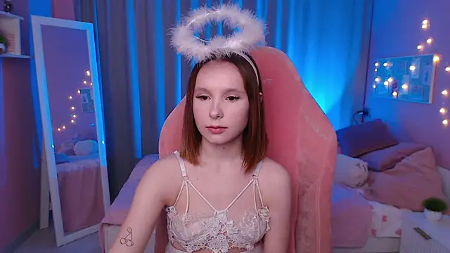 Haya Harareet online show from 02/19/26, 08:00