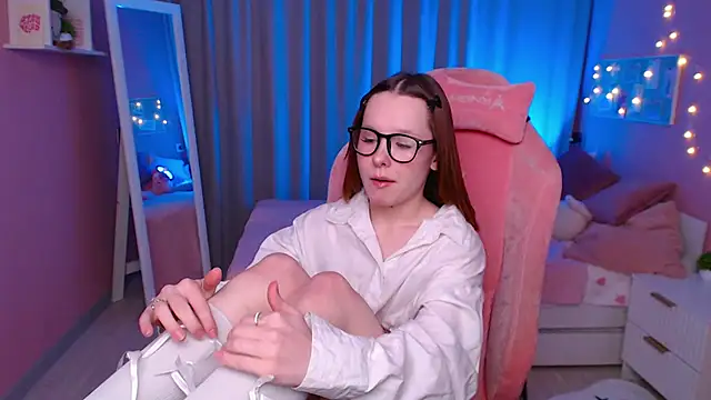 Haya Harareet online show from 02/22/26, 08:17