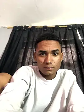 Snapshot of Sweet_David_ chatting on 01/07/26, 05:51 Sweet David online show from 01/07/26, 05:51