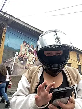 Scarlet auraa online show from 02/24/26, 09:15