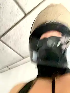 Scarlet auraa online show from 01/10/26, 06:25