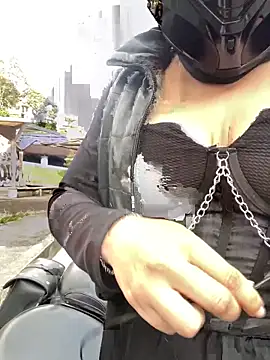 Scarlet auraa online show from 02/11/26, 09:58