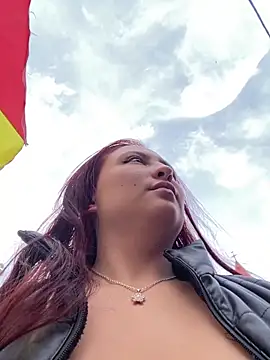 Scarlet auraa online show from 02/10/26, 09:03