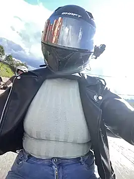 Scarlet auraa online show from 03/31/26, 09:06