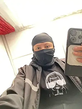 Scarlet auraa online show from 03/28/26, 06:42