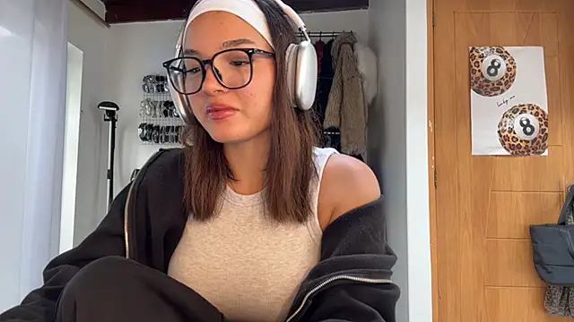 LubaLadeau online show from 01/15/26, 01:25