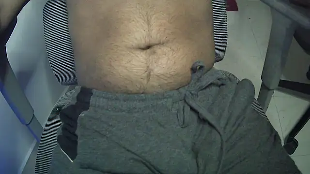 KneelForAlpha online show from 01/14/26, 06:33