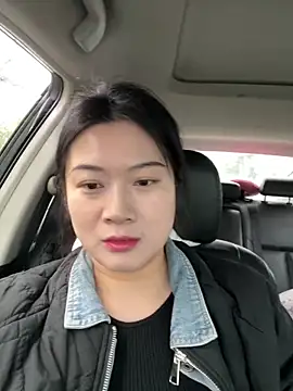 Snapshot of mo-mo-69 chatting on 04/02/26, 09:05 mo-mo-69 online show from 04/02/26, 09:05