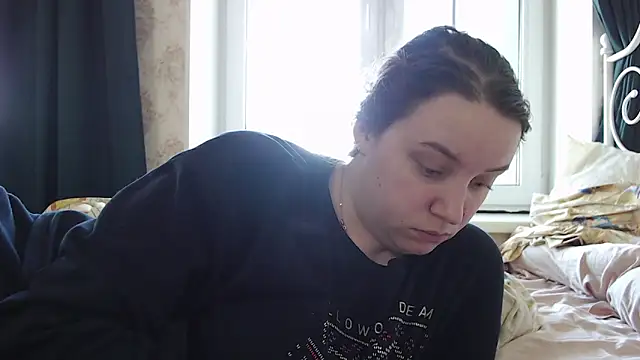 Snapshot of AmazingAllice chatting on 03/06/26, 01:28 AmazingAllice online show from 03/06/26, 01:28