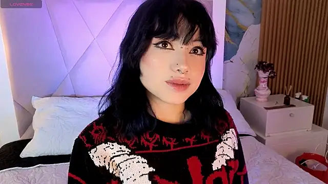 Sienna Desiree online show from 05/23/26, 04:11