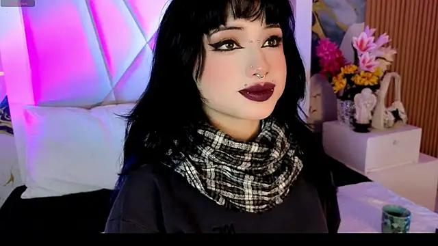 Sienna Desiree online show from 04/23/26, 02:07