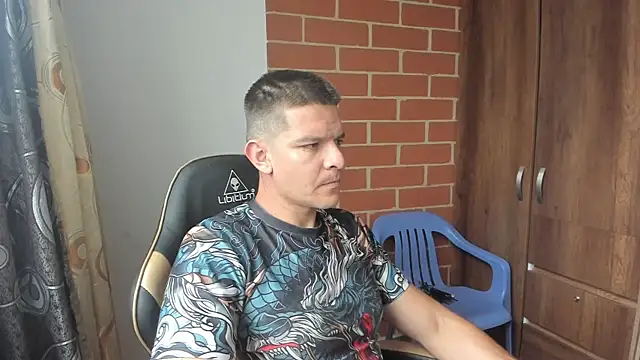 Snapshot of sexcolombia20 chatting on 04/14/26, 11:37 sexcolombia20 online show from 04/14/26, 11:37