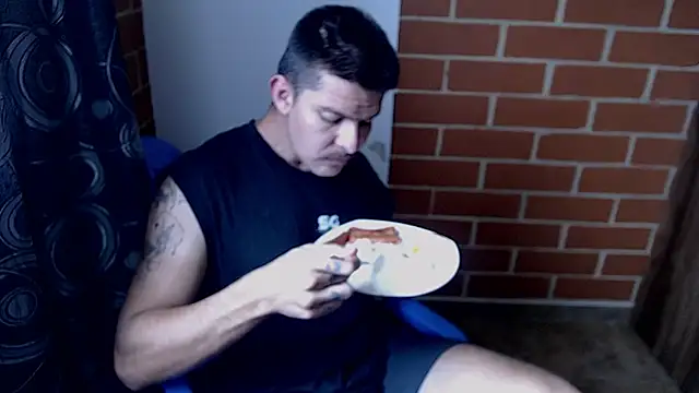 Snapshot of sexcolombia20 chatting on 03/29/26, 06:20 sexcolombia20 online show from 03/29/26, 06:20